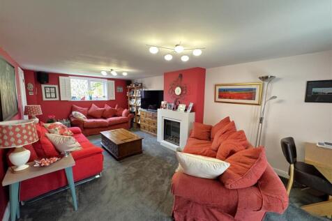 Living Room.jpeg
