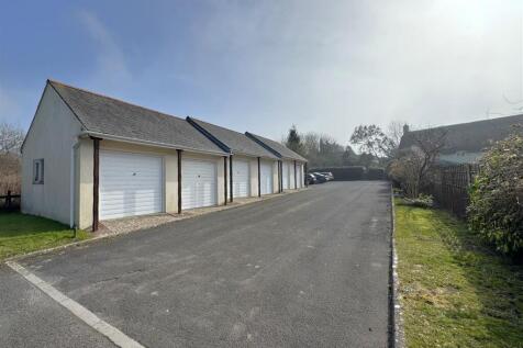 Parking Bay and garages.jpeg