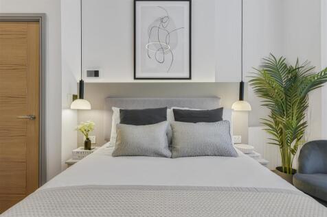 One Stay - Studio 6 - Bedroom - Image 5.JPG