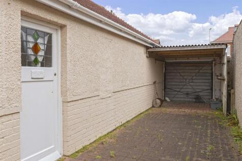 For Sale - Aspire Residential - Stone Lane - Garag