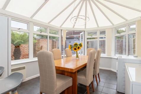 For Sale by Aspire Residential | Halifax Drive