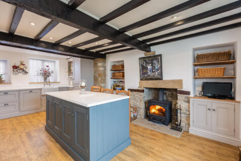 Rose Cottage Kitchen-2