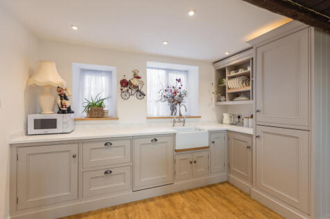 Rose Cottage Kitchen-6