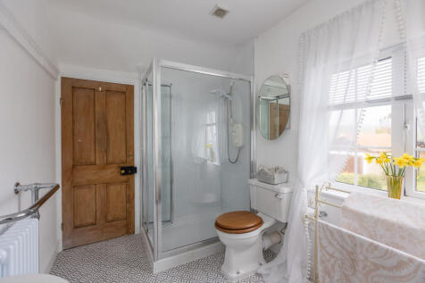 Rose Cottage Bathroom-2