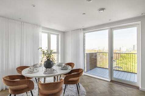 Vistry_-_107_Clarence_Avenue_-_-10