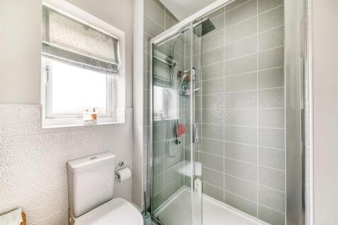Superbly Appointed En-Suite Shower Room