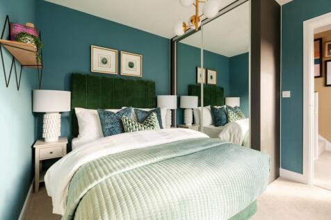 Plenty of wall space for a fitted or freestanding wardrobe in bed 2