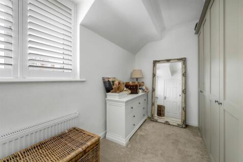 34 Chaveney Road WEB PH-57.jpg