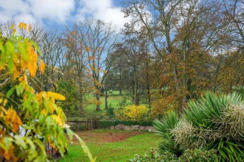 34 Chaveney Road WEB PH-23.jpg