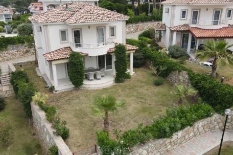 Villa &amp; Garden