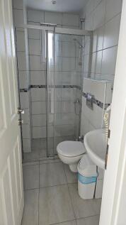 En-suite to Master