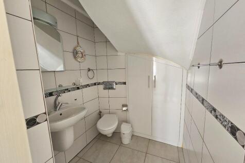 Ground Flr WC