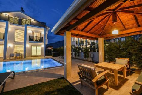 Seating to Villa
