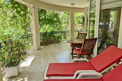 Lounge Terrace