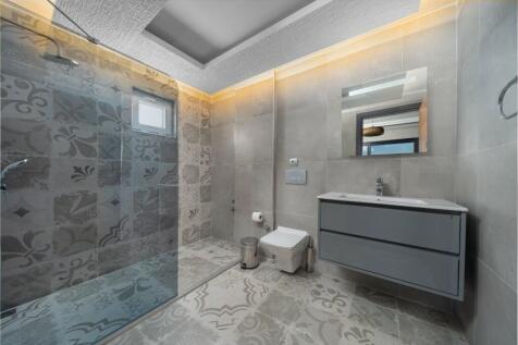Bed 2 Ensuite