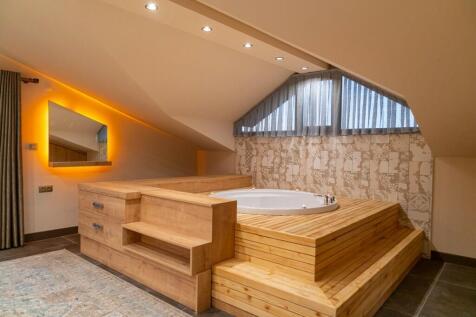 Jacuzzi