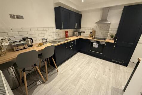 Communal Kitchen.JPG