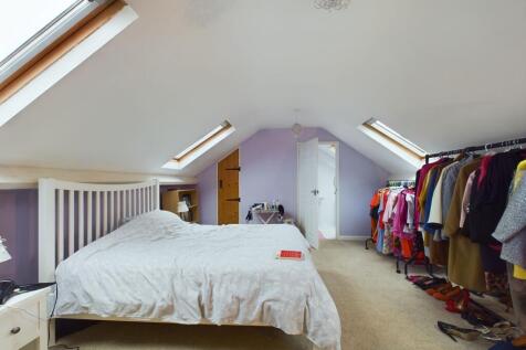 Bedroom (First Floor)