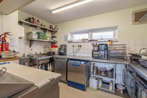 eastholme ave-11.jpg