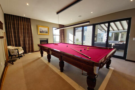 Billiard Table and Entertainment Room
