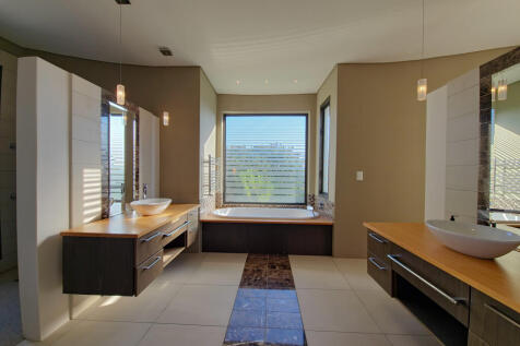 Second Floor Bedroom 3, On-Suite Bathroom