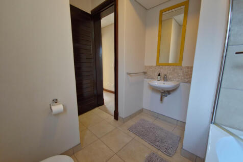Flatlet Bathroom
