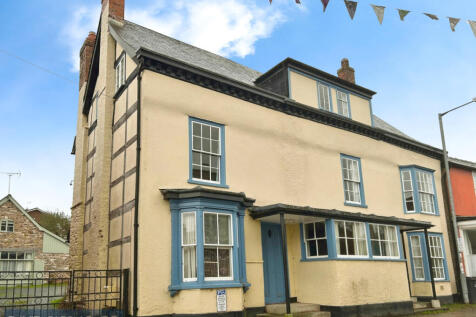 Grade II Listed Residence