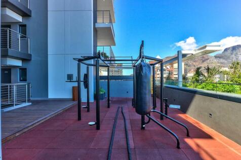 27th floor outdoor gym