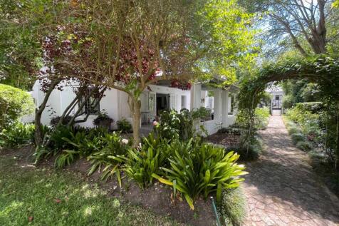 Lush Green garden onto patio