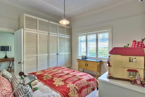 Main Bedroom with a en-suite bathroom