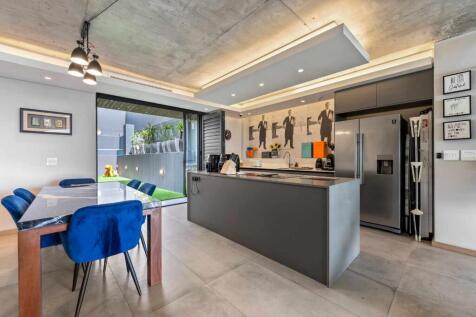 Kitchen and outdoor area