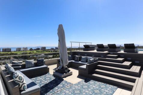 Upper Level: Private Terrace