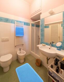 ca82daf9-3ce1-4a24-8