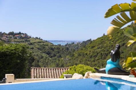 Villa de luxe  vendre Saint Laurent du Var