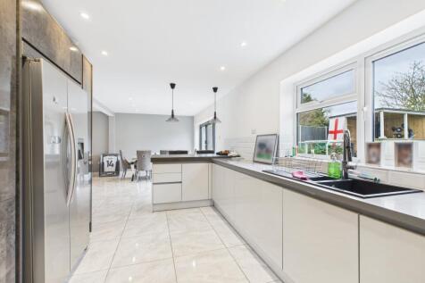 Kitchen Toward Livin