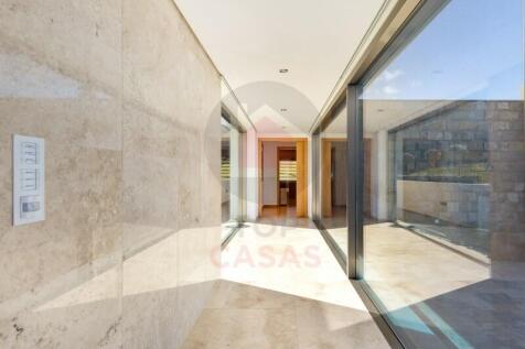 villa with sea views in Foz do Arelho