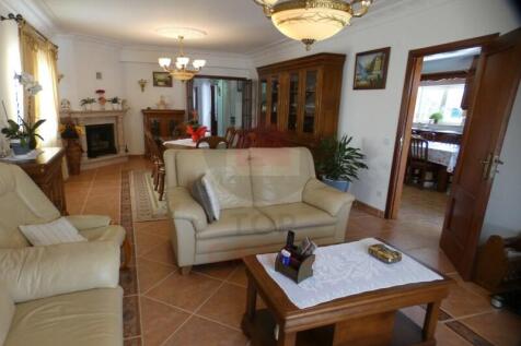 Villa in Salir do Porto