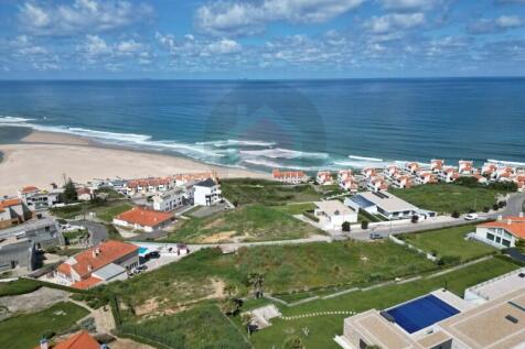 land in Foz do Arelho