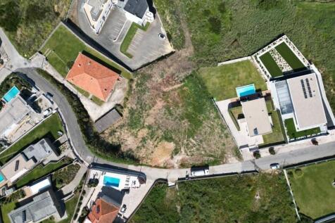 land in Foz do Arelho