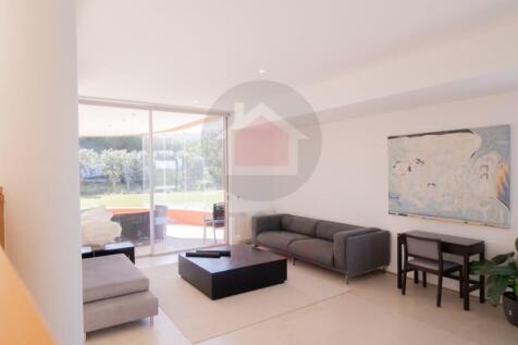 Villa in Bom Sucesso