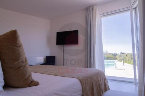 Villa in Bom Sucesso