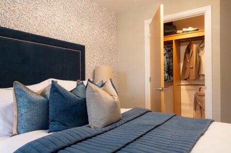 Stylish show apartment interiors 