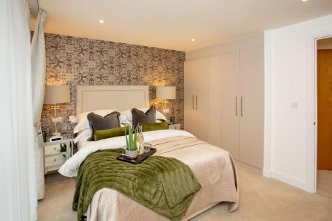 Show home master bedroom 