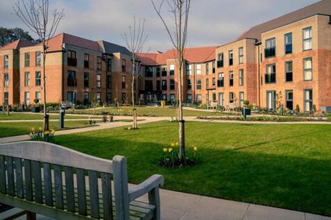 Deans Park Court, Stafford - Communal Gardens