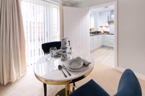 Show home dining room