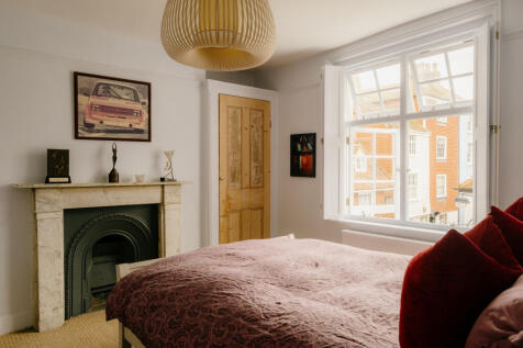 Croft-Hastings-WestHillCottage-Interior-30