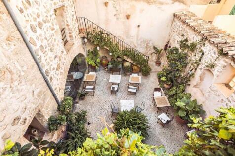12-Boutique Hotel zu verkaufen - ein Rückzugsort im Herzen der Tramuntana-kaufen-patio