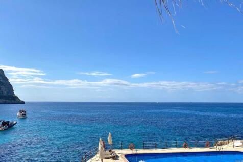 03-cala llamp-Neubau Meerblickvilla - moderne Architektur trifft mediterrane Seele-kaufen-gran folies