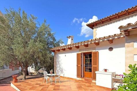 13-andratx-Mediterranes Stadthaus mit Grundstueck-kaufen-fliesen