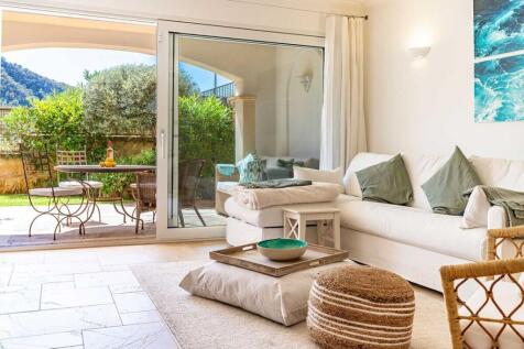 09-cala llamp-Gartenwohnung in Luxuswohnresidenz-kaufen-couch